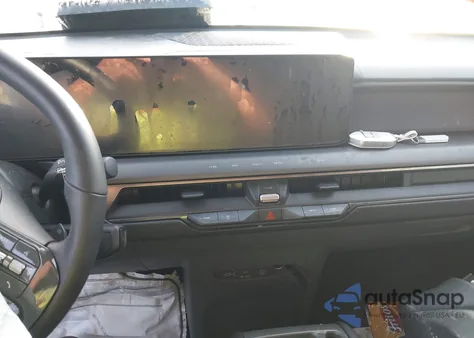 2026 Kia Ev9 Light Long Range z USA, uszkodzony, nr VIN 5XYAB5S16TG004103